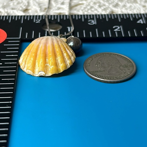 🖤Hawaii Sunrise Shell handcrafted necklace - Picture 8 of 11